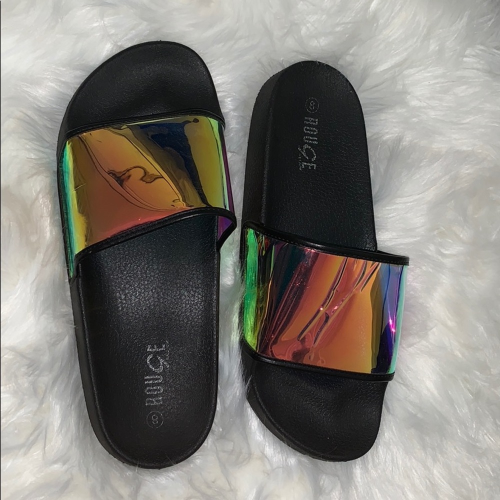 Holographic slides 8 in women’s